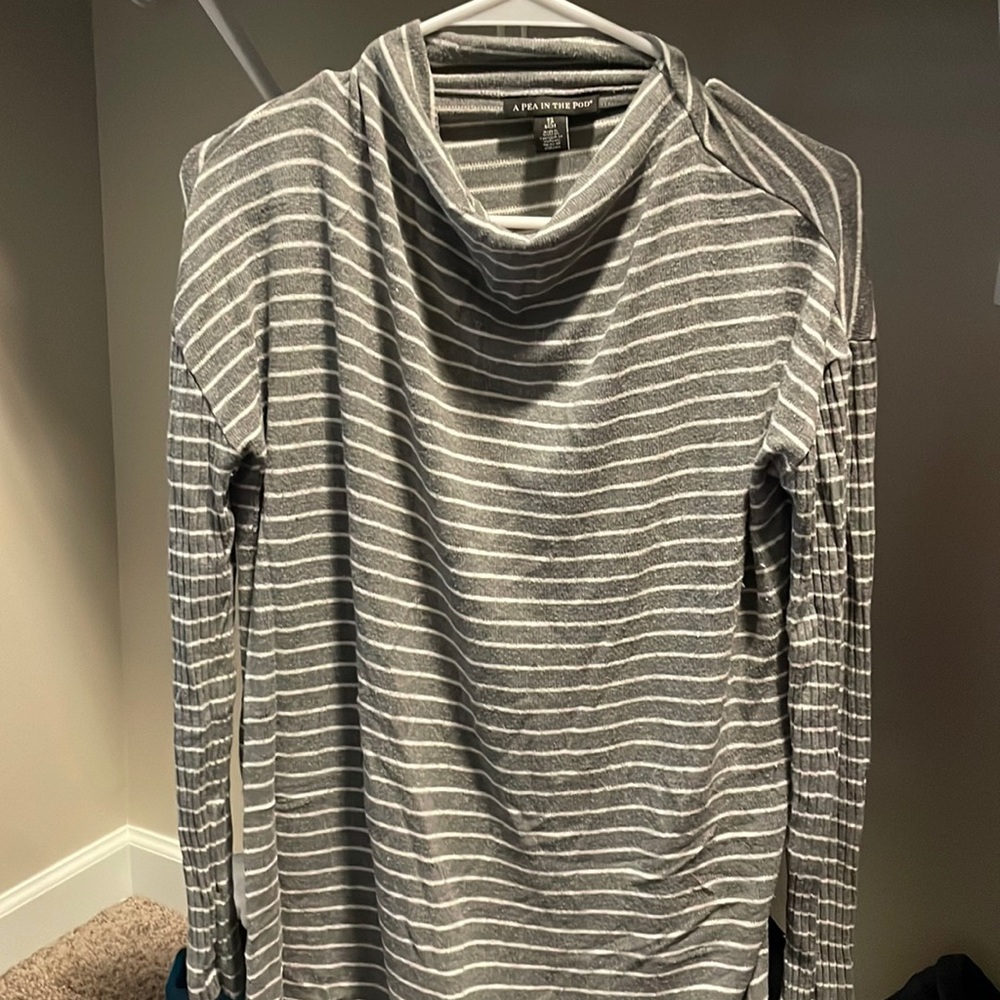 Maternity shirt